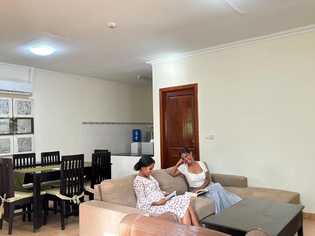 Palm Malinamoc Hotel Dili Extérieur photo
