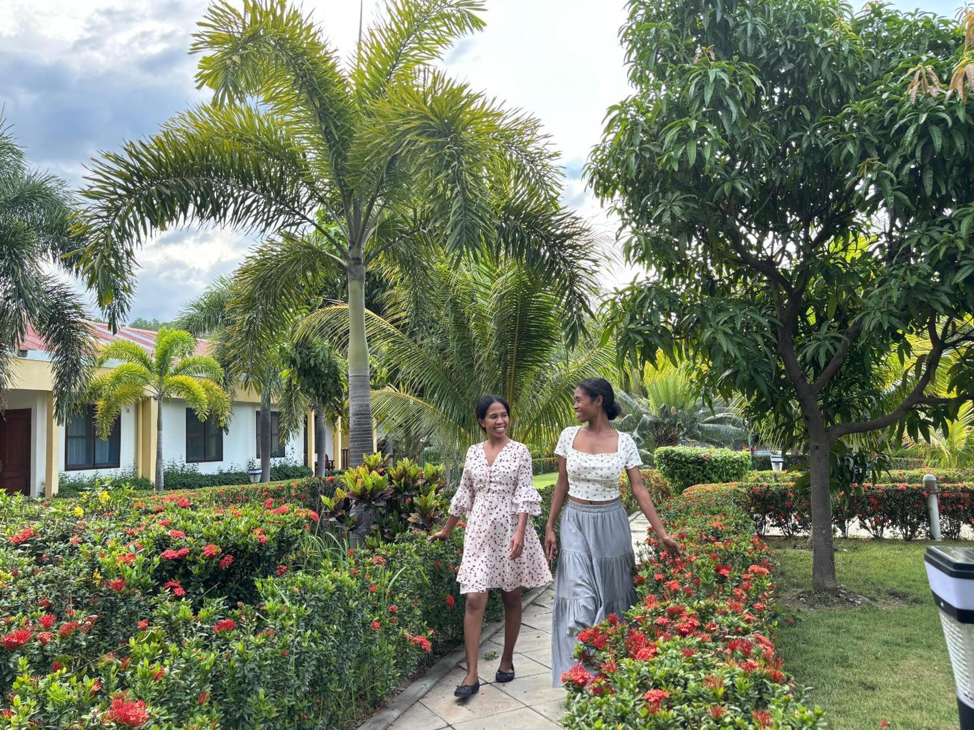 Palm Malinamoc Hotel Dili Extérieur photo