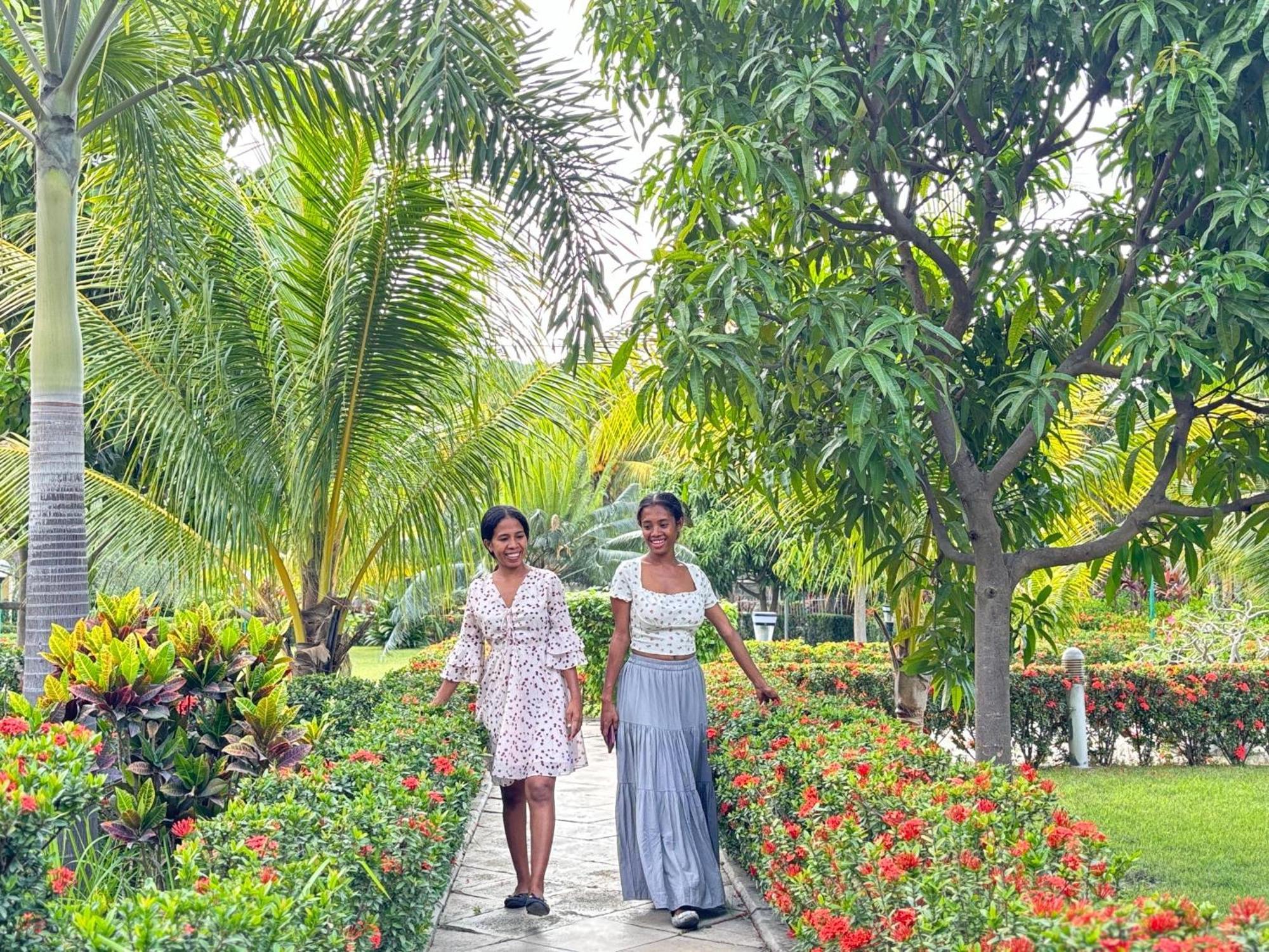 Palm Malinamoc Hotel Dili Extérieur photo