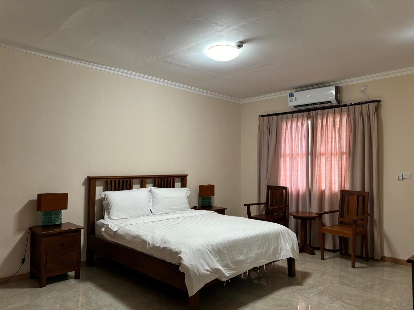Palm Malinamoc Hotel Dili Extérieur photo